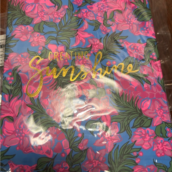 NWT Lilly Pulitzer sketchbook and pencil case - Picture 5 of 5
